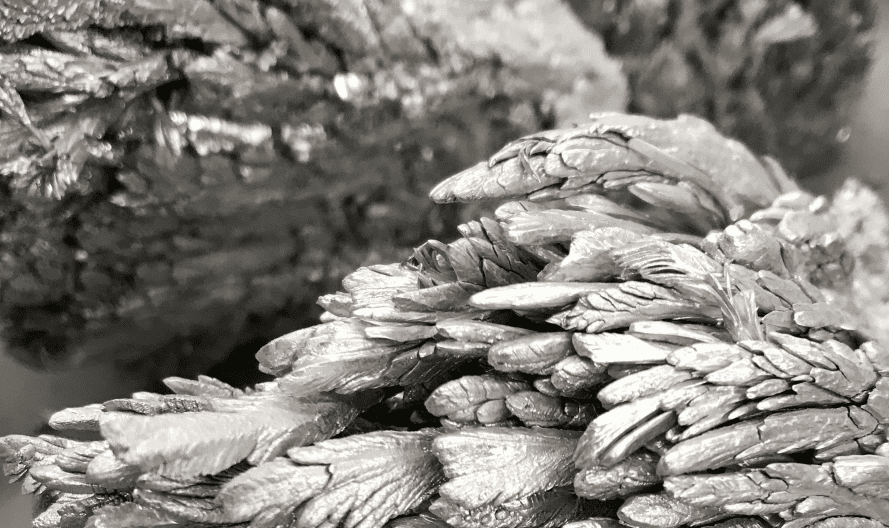 Natural magnesium mineral deposits in a rocky environment.