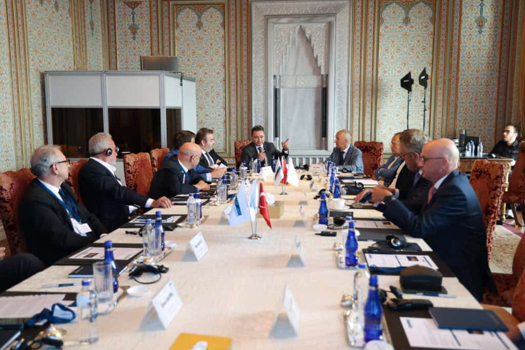 Senior representatives of the Turkish steel industry at the meeting table